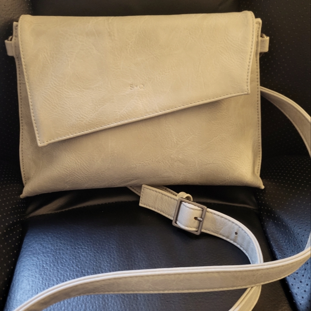 S Q brand crossbody bag